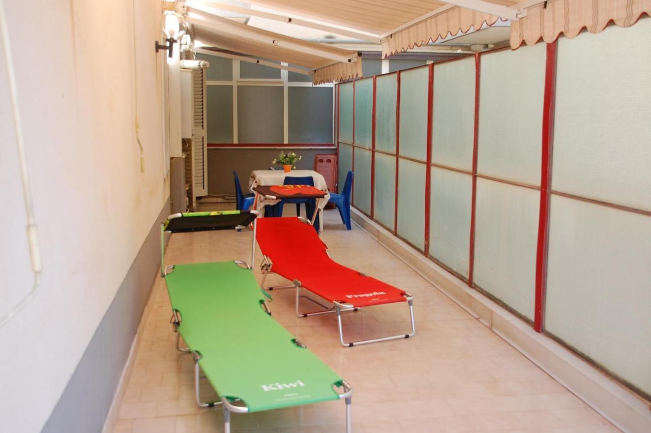 Appartamento "Rina Centro Sicilia" Pietraperzia Exterior foto