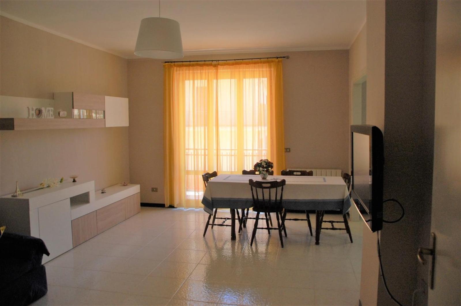 Appartamento "Rina Centro Sicilia" Pietraperzia Exterior foto